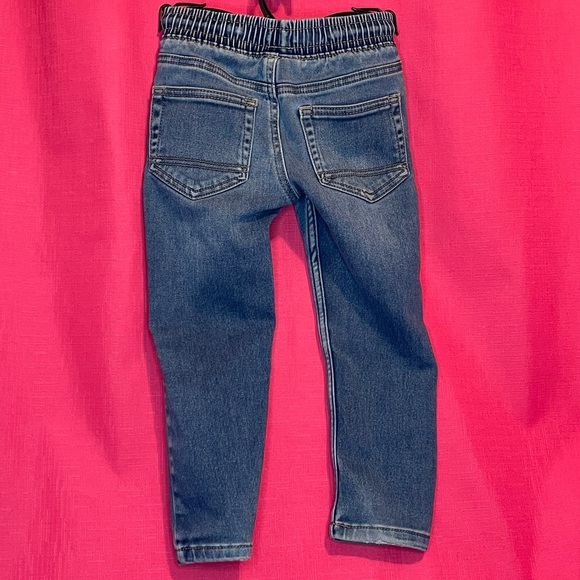 CAT & JACK DISTRESSED SKINNY JEANS SIZE 3T - Picture 4 of 7